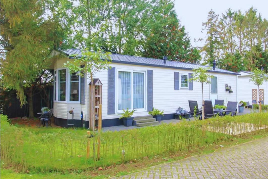 Sfeervol Chalet Op De Veluwe Putten Exterior photo